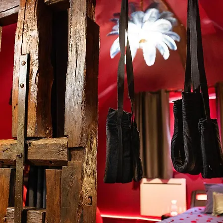 Апартаменты Urban 3 Nuances De Plaisir